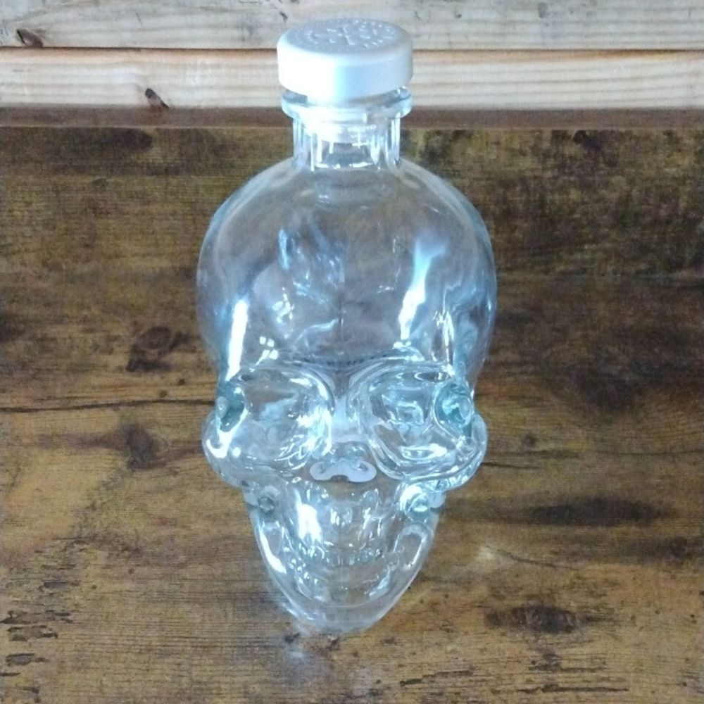 Crystal Head Vodka Bottle Skull Decanter